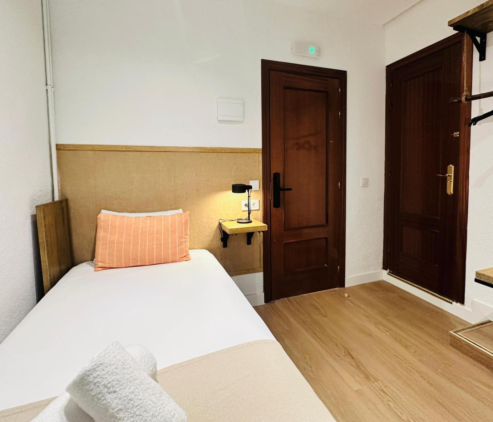 Autentic Boutique Moncloa Madrid Kültér fotó